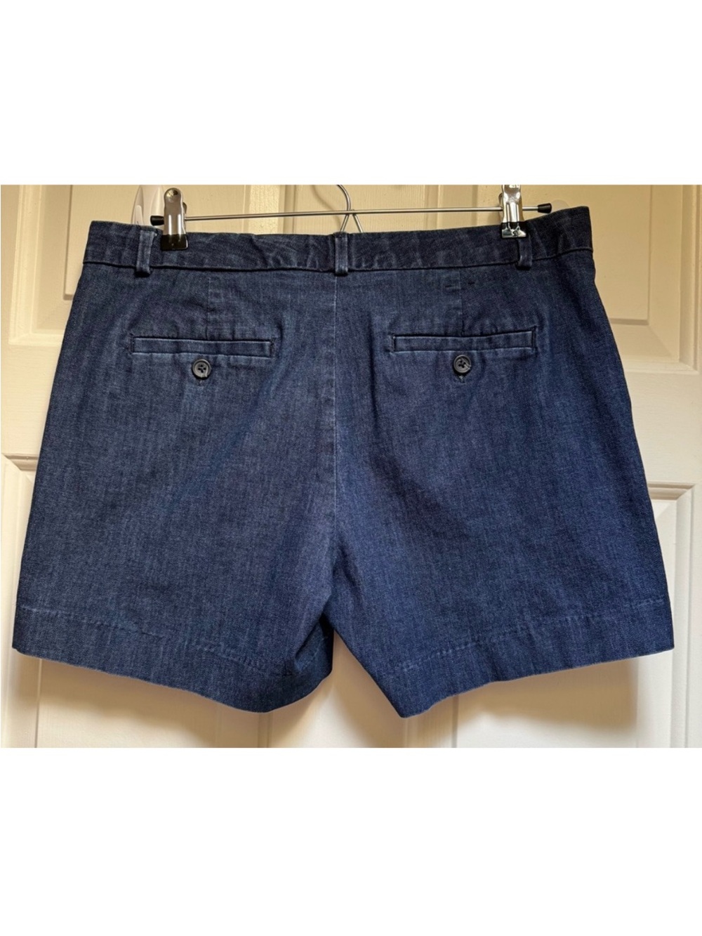 BANANA REPUBLIC Hampton Blue Chambray Jean Shorts womens size 28 / 6